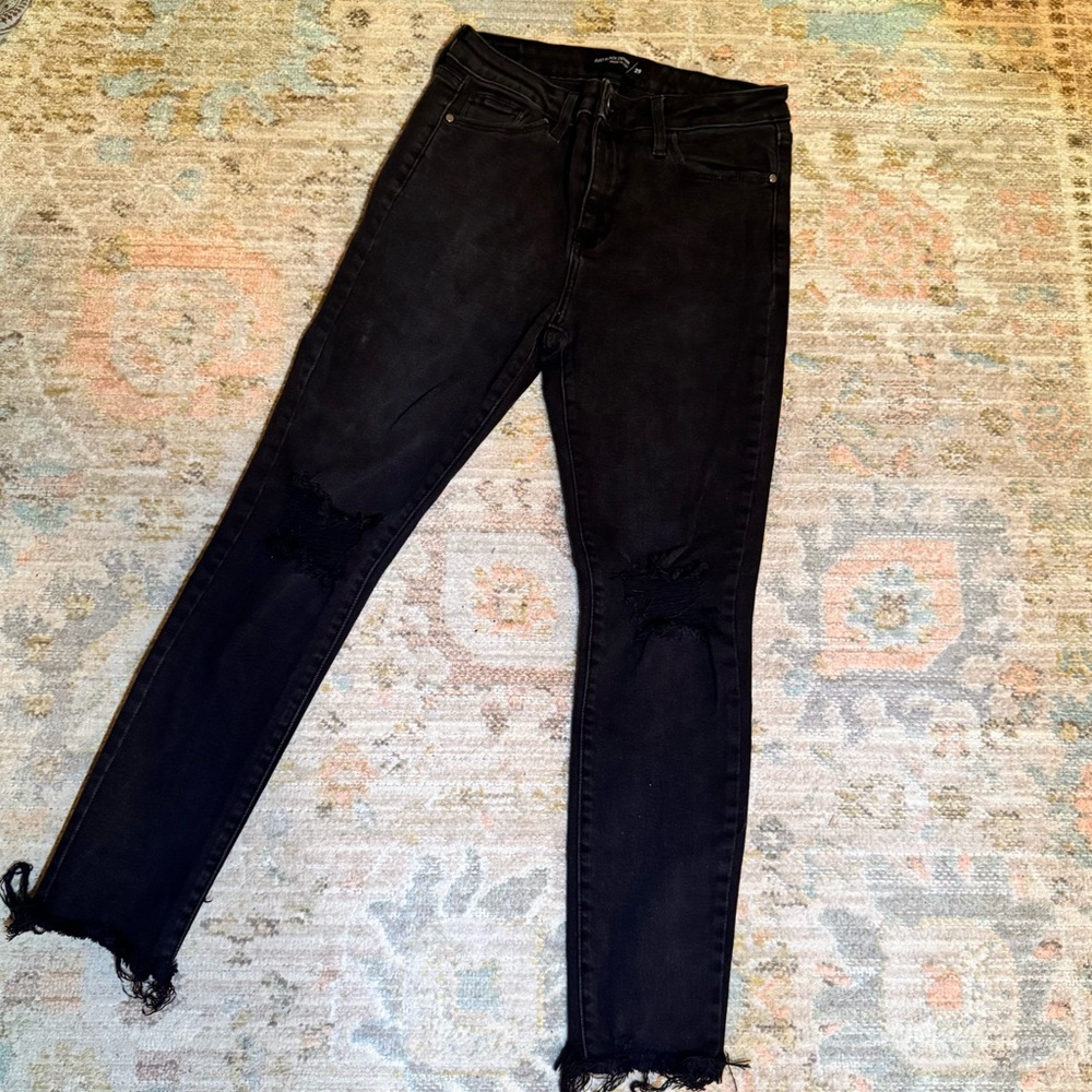 Just Black Women's Distressed Skinny Jeans